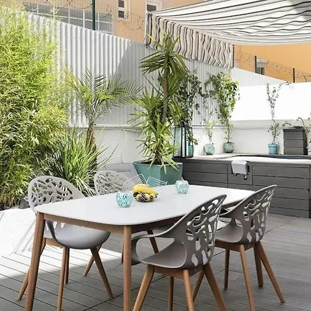 Flea Market Alfama House